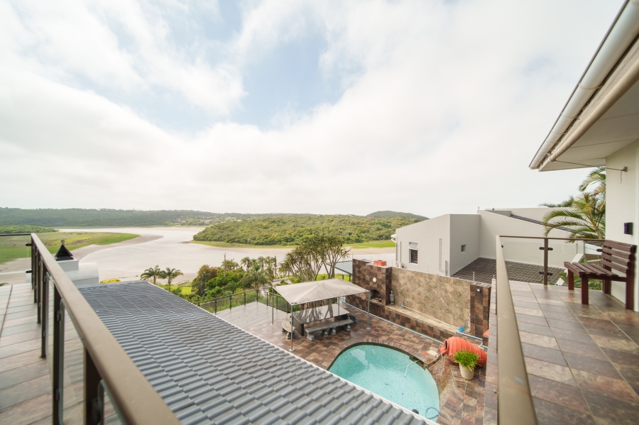 4 Bedroom Property for Sale in Bonza Bay Eastern Cape
